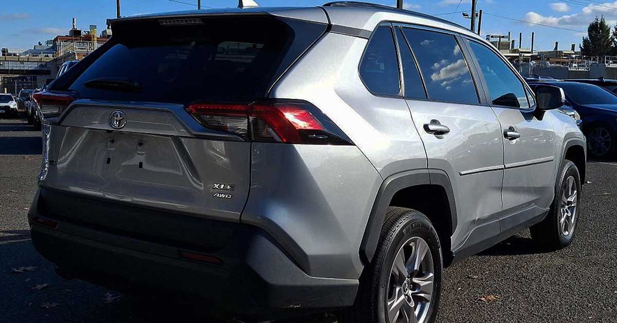 2023-Toyota-RAV4