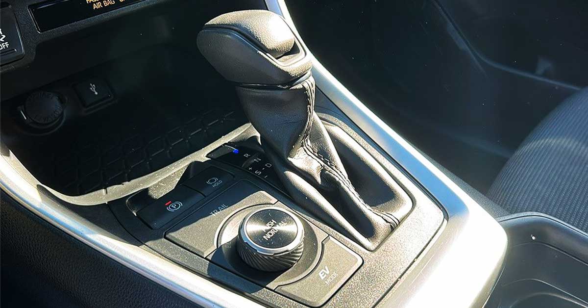 Toyota-Rav4-Hold-Button