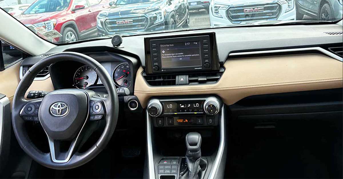 Toyota-Rav4-Interior